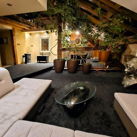 69 - Old Town, 125m2, Free Parking, View Apartmán Bratislava